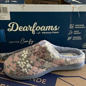 Dearfoams Pink and Blue Plush Slippers